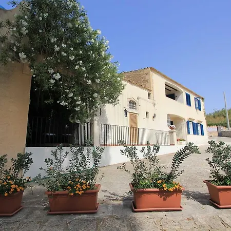 Sud Est Le Di Elisa Apartamento *